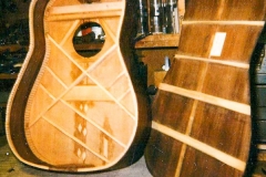 1975GuitarMaking001